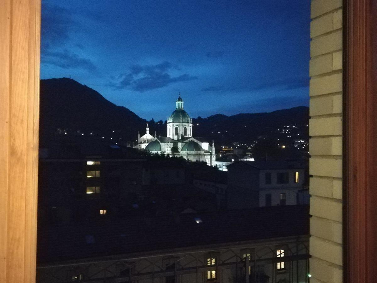 Vista Duomo - Bymyhomeincomo Exteriér fotografie